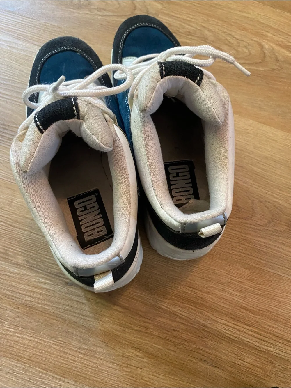 90s Bongo Platform Sneakers